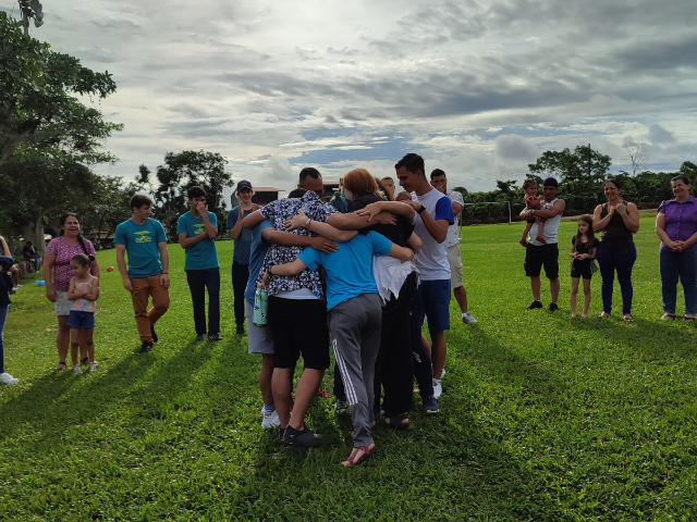 Costa Rica_group hug