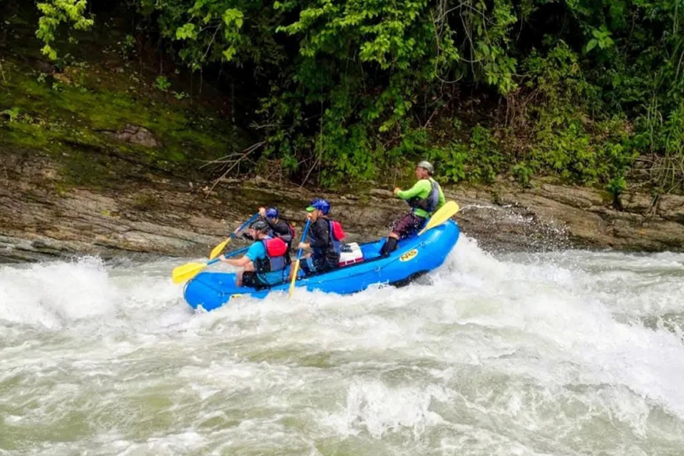 Custom Programs Ecuador by Global Routes