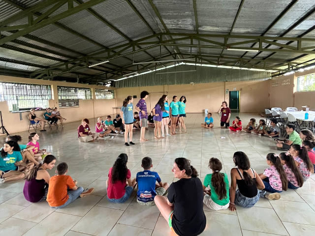 friendship camp group circle