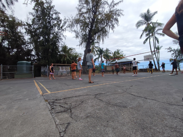 2023-hi-playing volleyball
